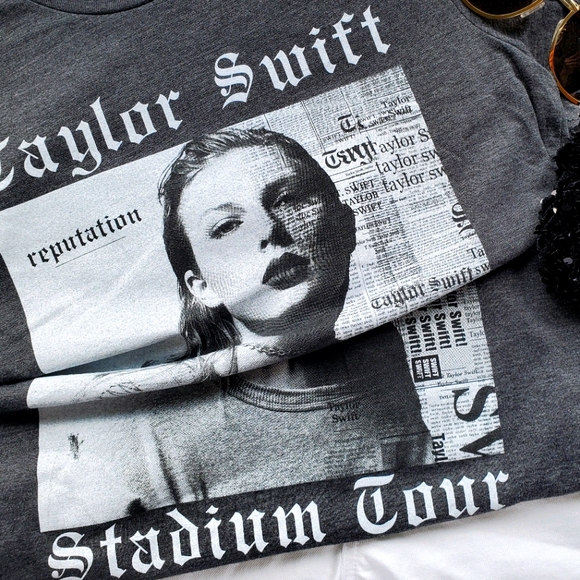 Tops - Taylor Swift Reputation Concert Tee